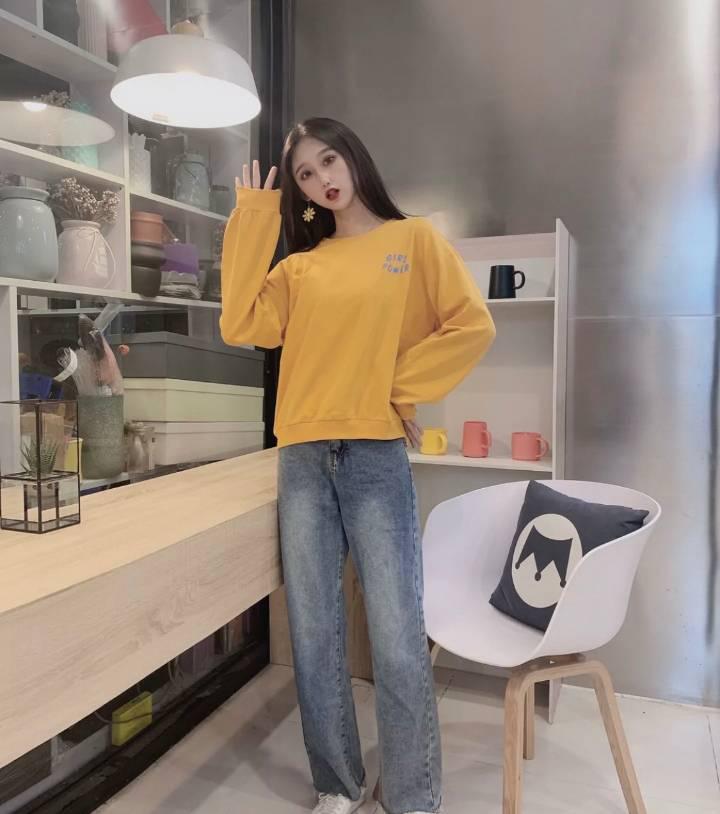 能够一字马，跳舞高手