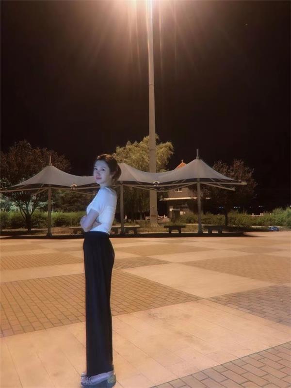 扫雷帖 - 新版艳艳, 相当哇靠的女孩